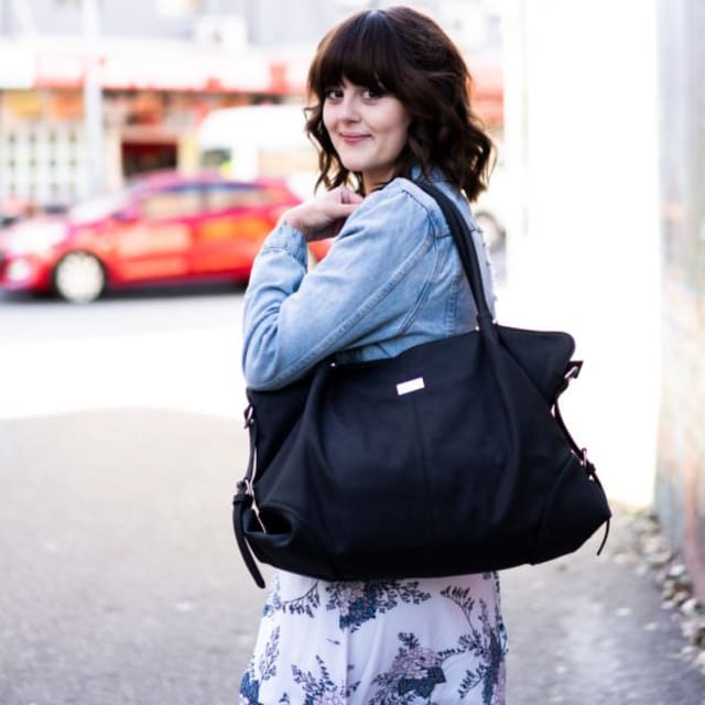 Isoki Anakie Satchel