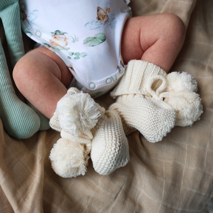 Snuggle Hunny Knit Booties